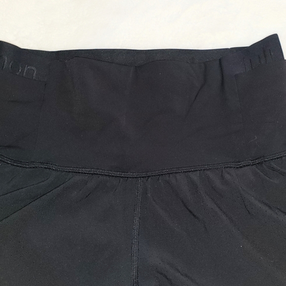 Lululemon Fast & Free Shorts 6 - Picture 12 of 12